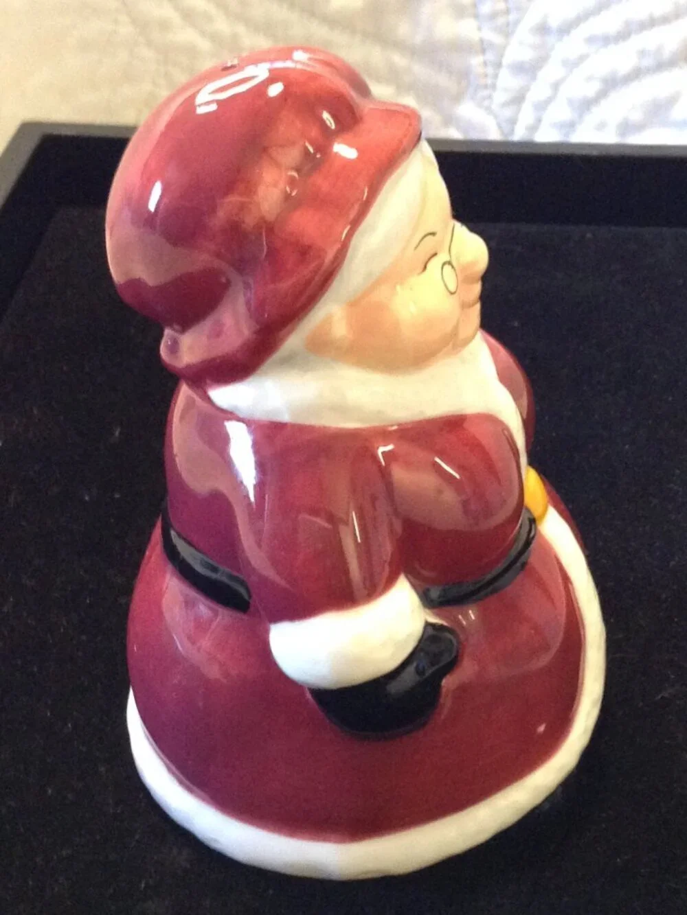 VTG Public Mrs. Clause salt shaker, 2002 Christmas Nostalgia Holiday Traditional